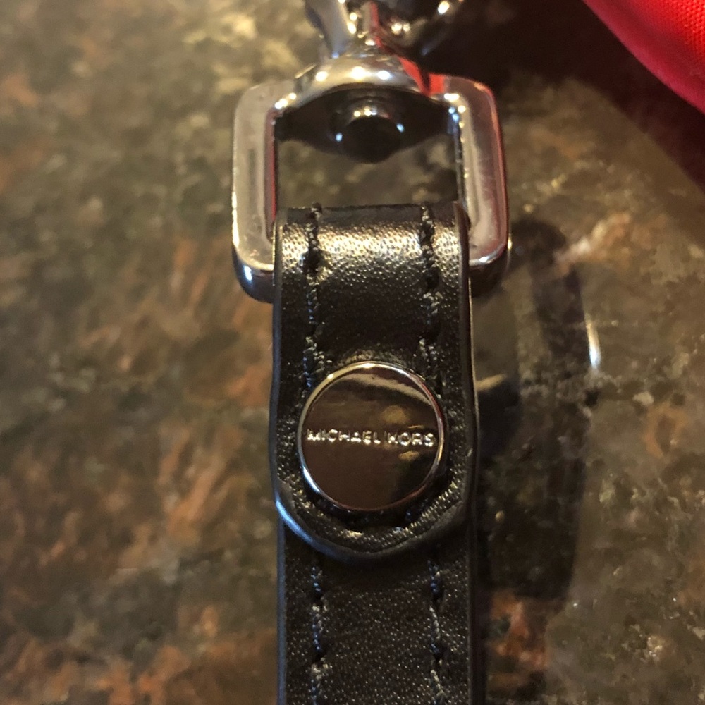 Michael Kors Travel Pouch - Picture 5 of 7